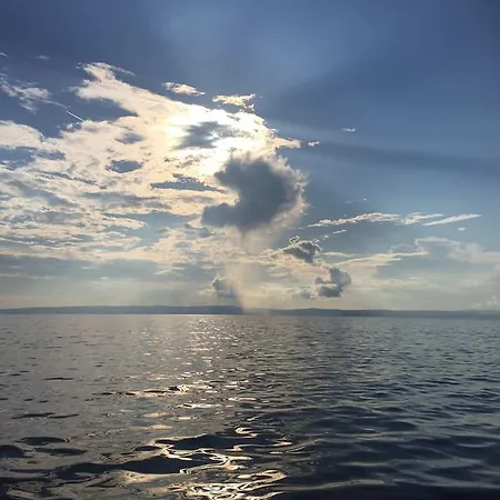 Tariba Konukevi Supetarska Draga