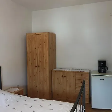 Konukevi Tariba Supetarska Draga