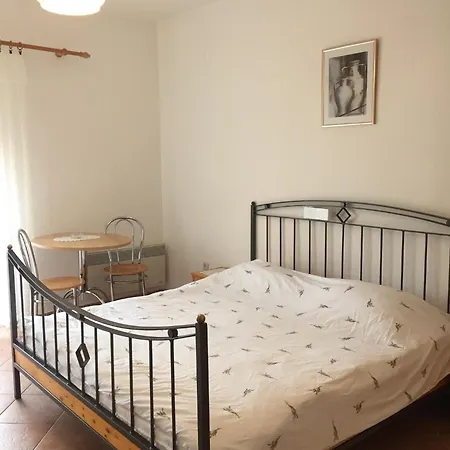 Konukevi Tariba Supetarska Draga